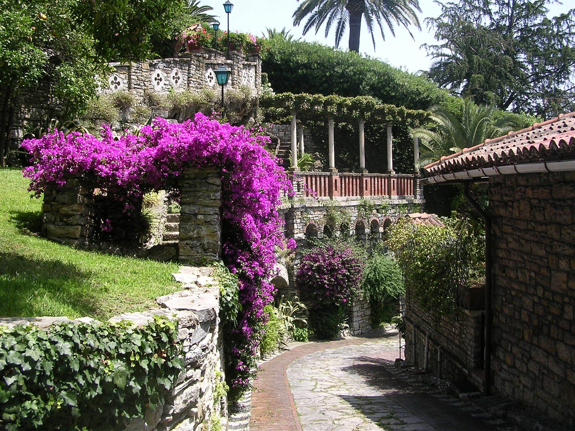 Hotel La Vela-castello Il Rifugio